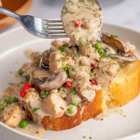 Chicken à la King Toast